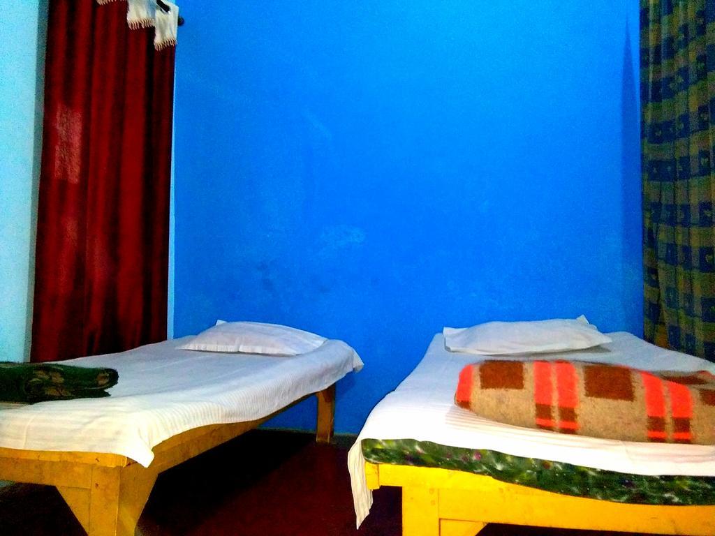 Yogi Lodge Waranasi Zewnętrze zdjęcie